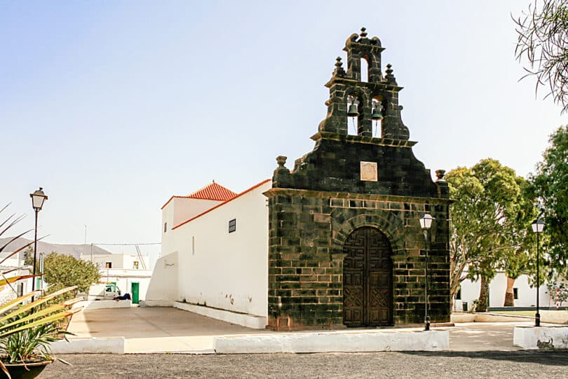 Die Kirche von Casillas del Ángel stammt aus dem 18. Jahrhundert
