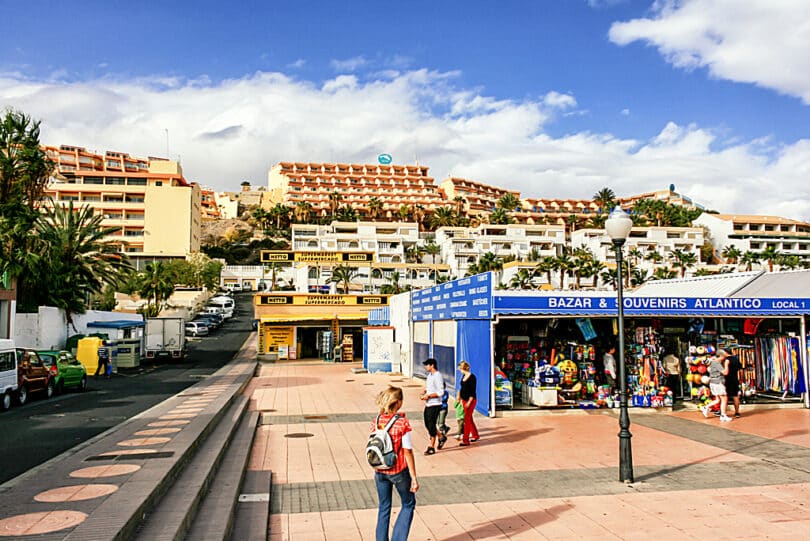 Einkaufsmeile im Touristenort Jandia Playa