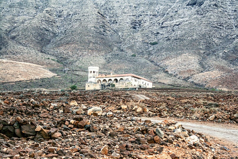 Die geheimnisvolle Villa Winter ist rund 20 Kilometer von Jandia Playa entfernt