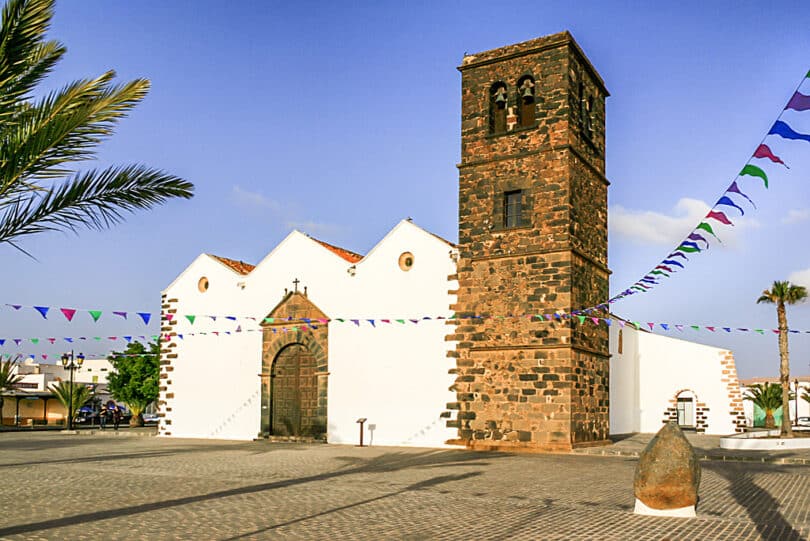Die Iglesia de Nuestra Señora de la Candelaria im Zentrum von La Oliva