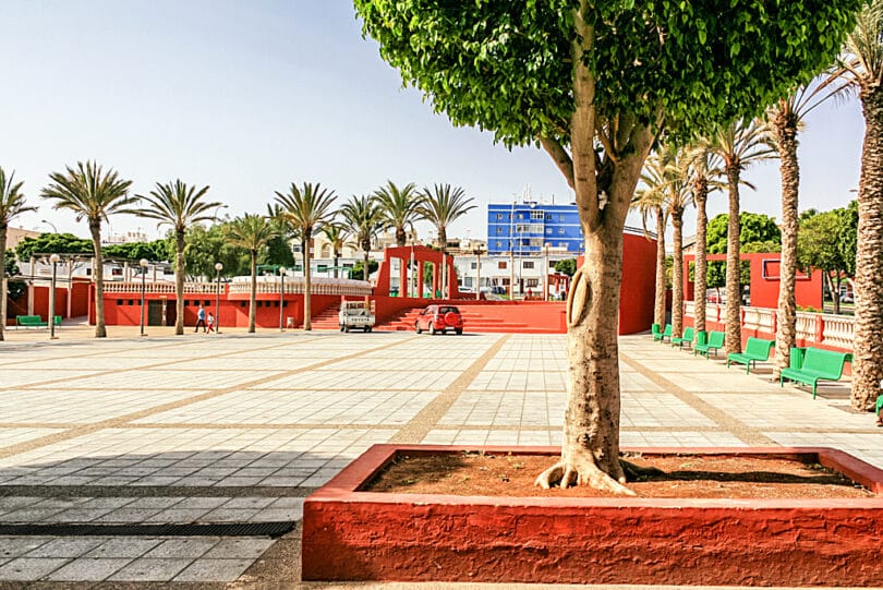 Der weitläufige Stadtpark von Puerto del Rosario