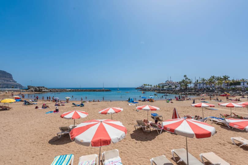 Der Strand von Puerto de Mogán