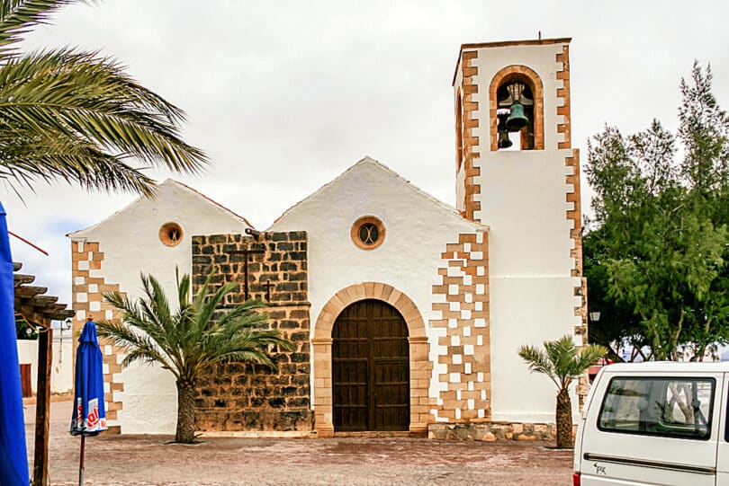 Sehenswert in Tuineje ist vor allem die zweischiffige Kirche San Miguel Arcángel