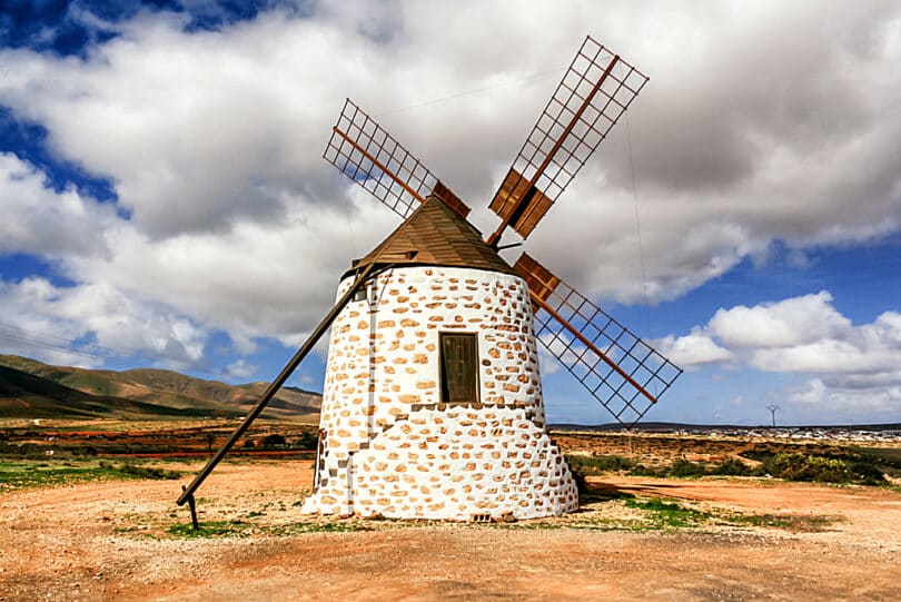 Liebevoll restaurierte Windmühle in Valles de Ortega