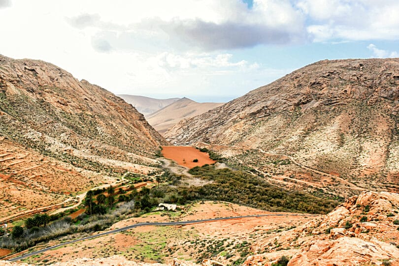 Blick auf das ehemalige Staubecken unterhalb von Vega de Rio Palmas